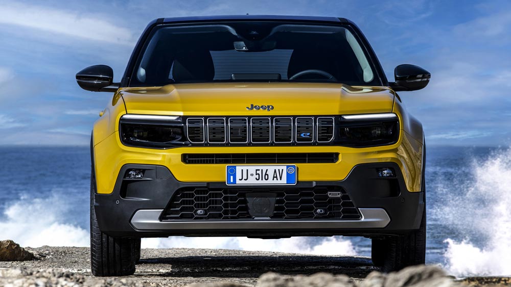 Jeep Avenger di Colore Giallo - Frontale Anteriore